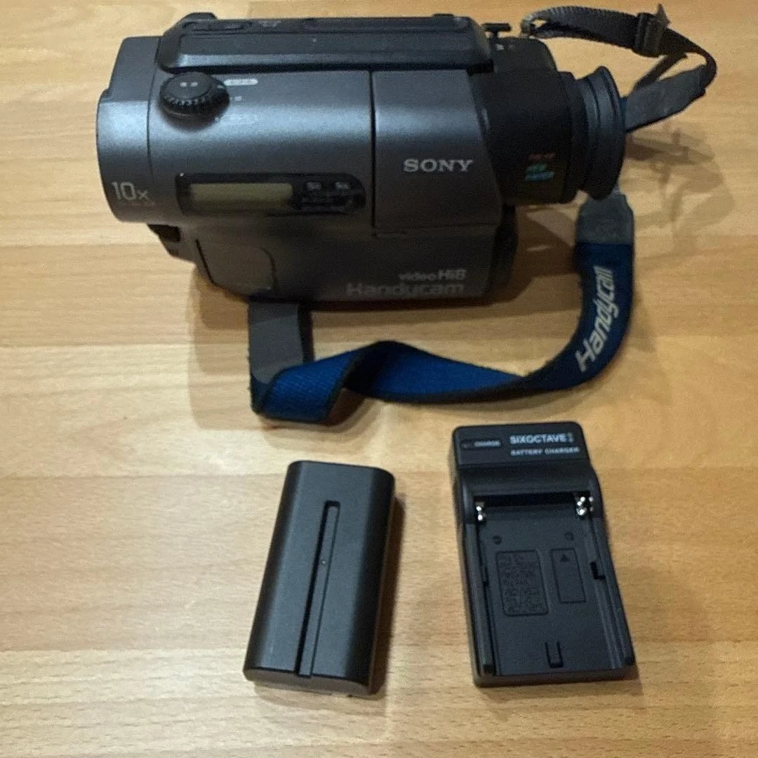 Preços baixos em Sony Handycam Ccd Tr | eBay