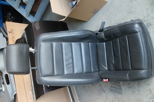 Fahrersitz Leder anthrazit Original VW Touareg V6 3.2 Automatik Modell 2003
