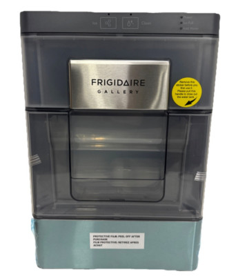 Frigidaire 33 Lb Countertop Nugget Ice Maker with Touch Controls Black EFIC201