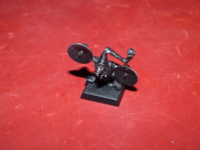 Warhammer: Orcs & Goblins: Gloomspite: metal Goblin Squig Herder a