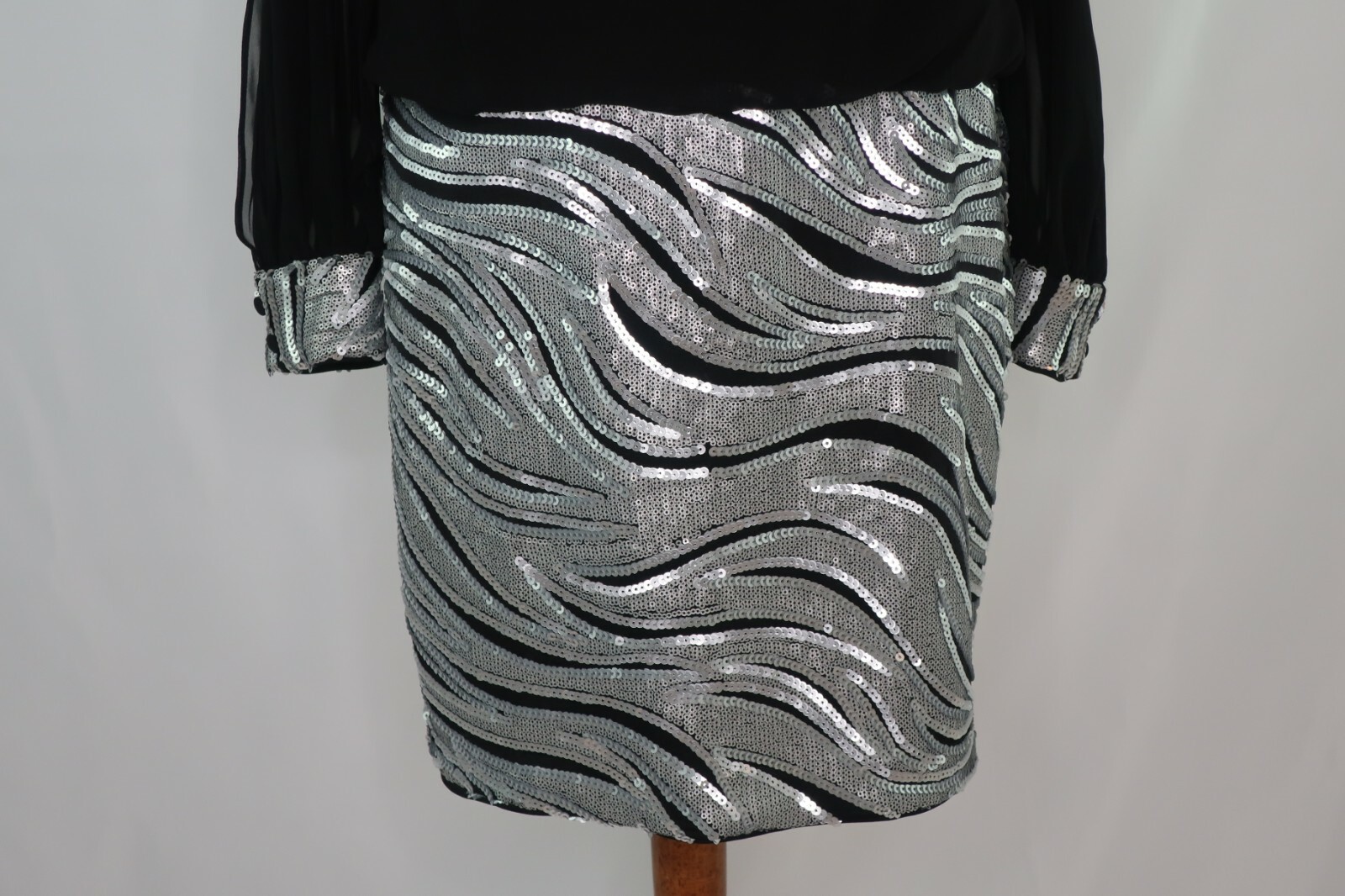 Cache Black Silver Sequin Evening Party Cocktail … - image 3