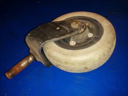 wheel and yoke fork caster front M41 M51 M61 M71 Invacare wheelchair tdxsp mk6