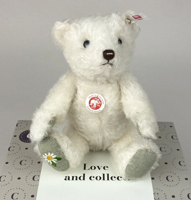 Steiff Teddybär 2024 ''Elena'' - L.ED. - 19 cm, weißes RMS Mohair - EAN:007590