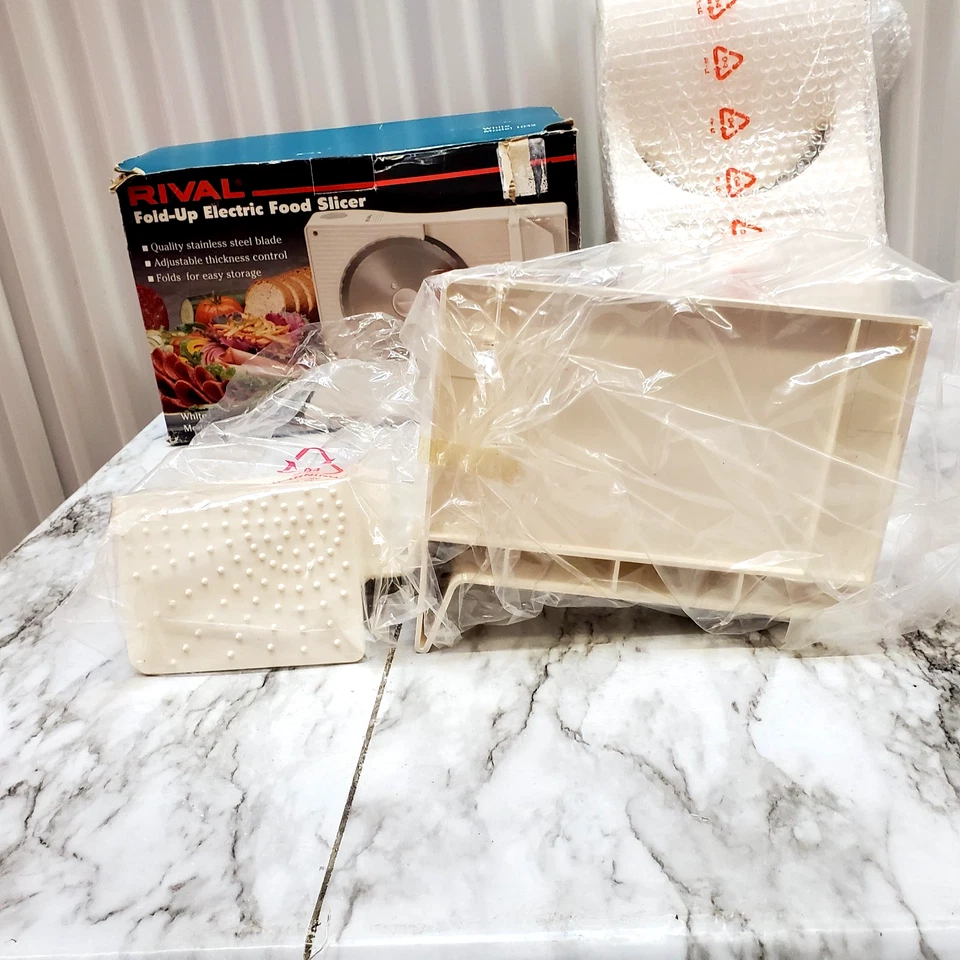 Cortadora de alimentos eléctrica plegable Rival para carne, queso y más modelo 1042 vintage Foto 3 de 4