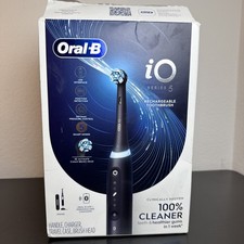 Oral-B iO Series 5 Electric Toothbrush with 1 Brush Head, Rechargeable, Black