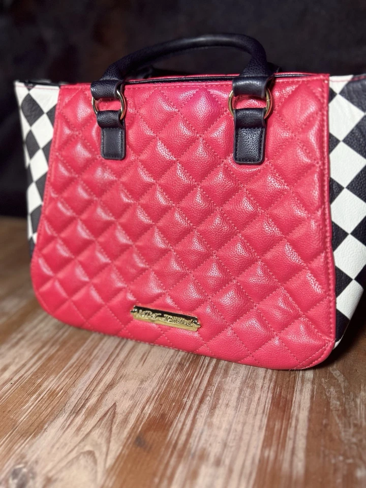 Bolso de Mano Acolchado Betsey Johnson con Lazo Gigante a Cuadros Foto 2 de 4