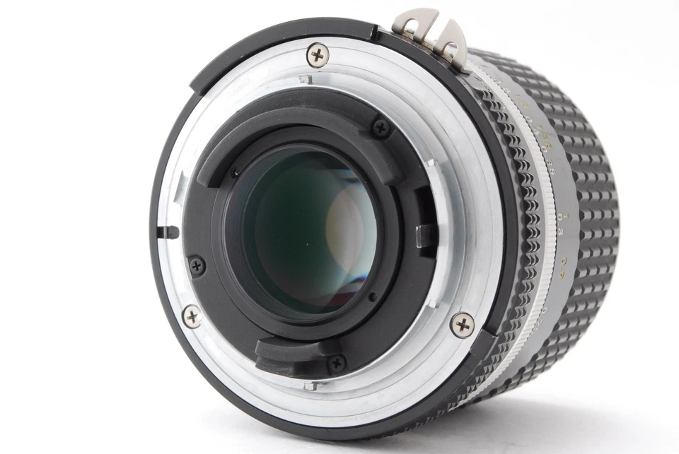 SIC! [MINT+ /Hood] Nikon Ai-s Ais Nikkor 28mm f/2 MF Wide Angle Lens  From JAPAN - Image 4 of 4