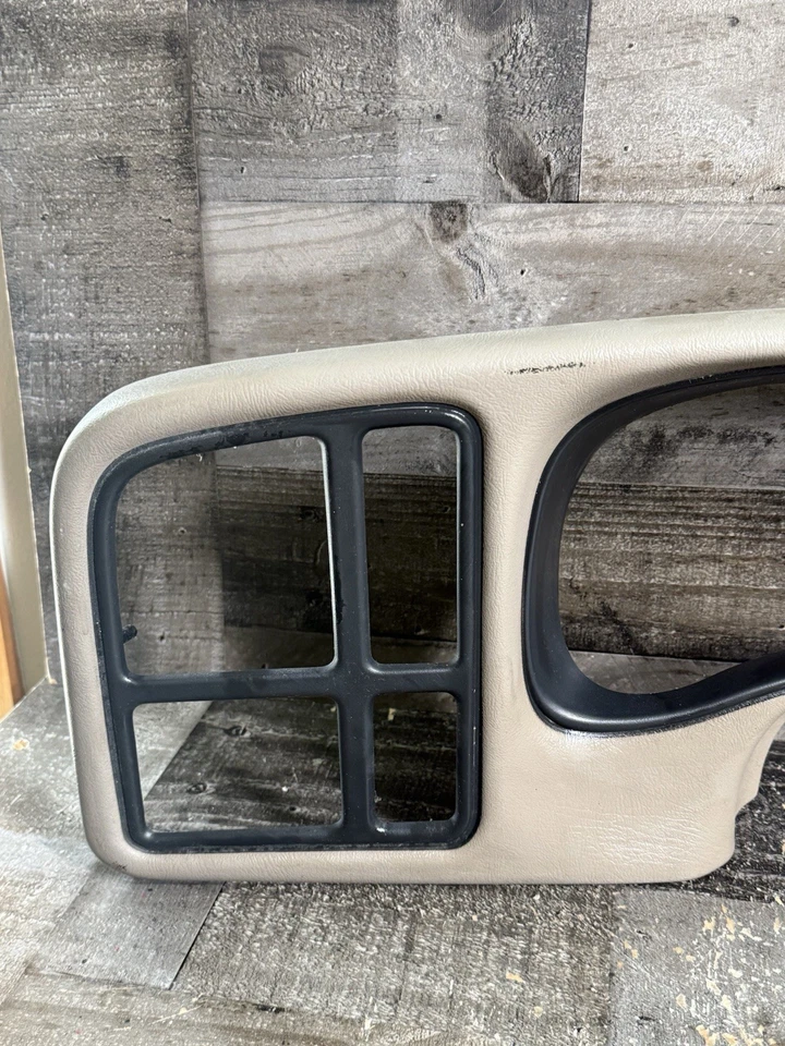 Chevrolet Silverado 1999-2002 velocímetro tablero bisel panel moldura envolvente marrón Foto 2 de 4