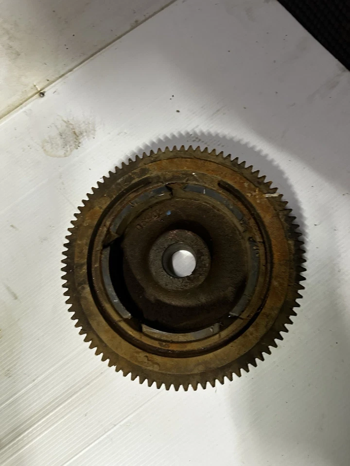 John Deere F725 FD590V Flywheel JDAM105570 - Image 3 of 4