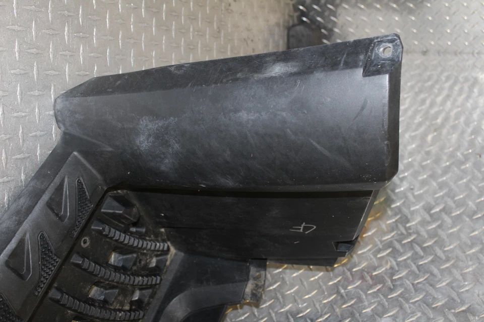 Polaris Sportsman XP 850 HO 2012 dirección asistida eléctrica protector contra salpicaduras de barro izquierdo espacio para los pies Foto 2 de 4