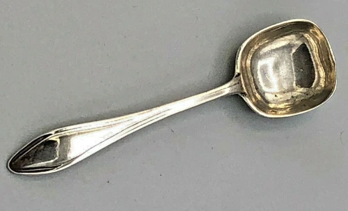 Mary Chilton by Towle Sterling Silver individual Salt Spoon 2.25"