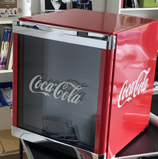Cubes Cool Cube Coca-Cola Getränkekühlschrank 48 L,Glastür-Minibar,CC-165