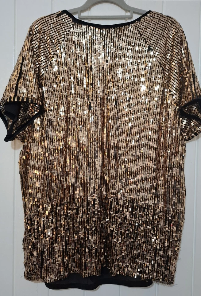 LADIES RIVER ISLAND GOLD SEQUIN PULLOVER BLOUSE TOP SIZE 24 - Image 4 of 4
