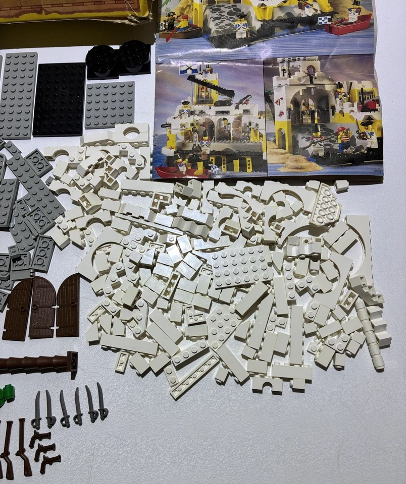 LEGO Piratas 6276 Fortaleza Eldorado (1989) incompleta caja dañada / instrucciones Foto 3 de 4