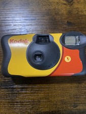 Kodak FunSaver Single Use 35mm Film Camera w/ Built-In Flash, 27 Exp, Black