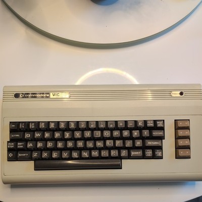 Commodore Vic-20 Computer - w/ PET Keys - Keyboard.  Tested