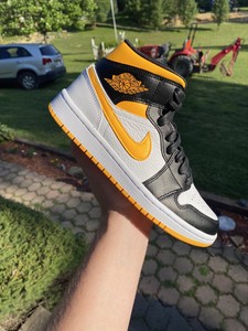 nike air jordan amarelo