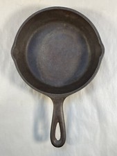 VTG LODGE SK #3 CAST IRON SKILLET 6 1/2 INCH DIAMETER MADE IN USA 10” L
