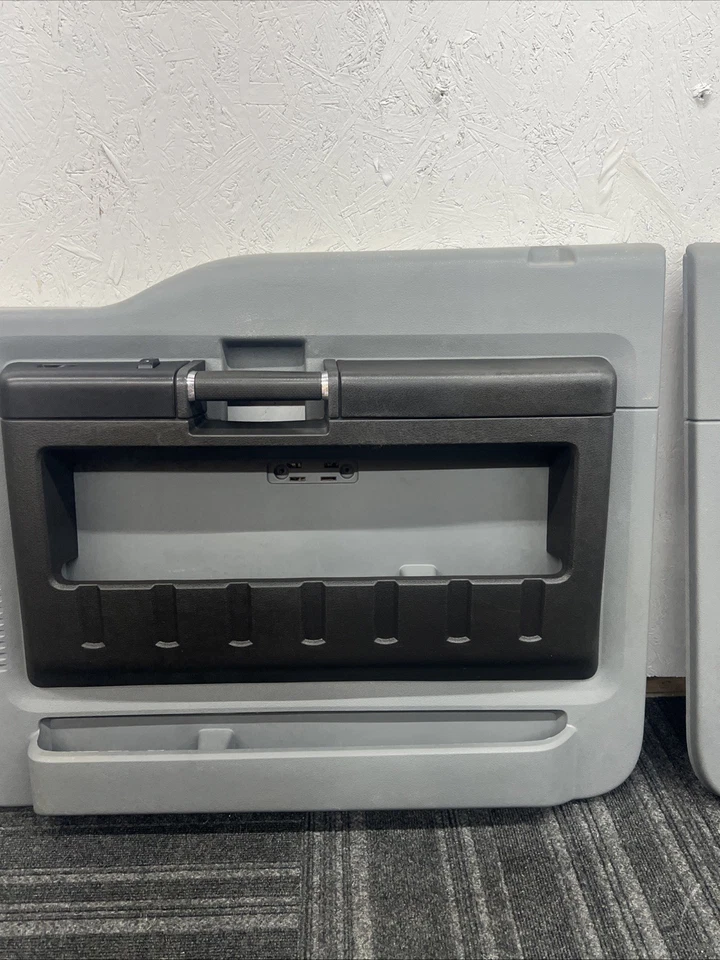 2011 - 2016 Ford F350SD Passenger RH Right Steel Gray-1S Front Door Trim Panel - Image 3 of 4