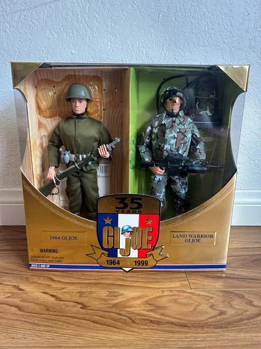 GI Joe - 1964 GI Joe & 1999 Land Warrior - Hasbro - 35th Anniversary 12" Set