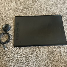 Wacom Intuos Pro Pen Tablet PTH860