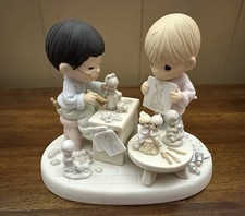 Precious Moments Members Only  How To Work Together Except They Agree  Figurine