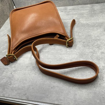 Vintage COACH 9950 Camel Brown Leather Shoulder Bag Janice Legacy