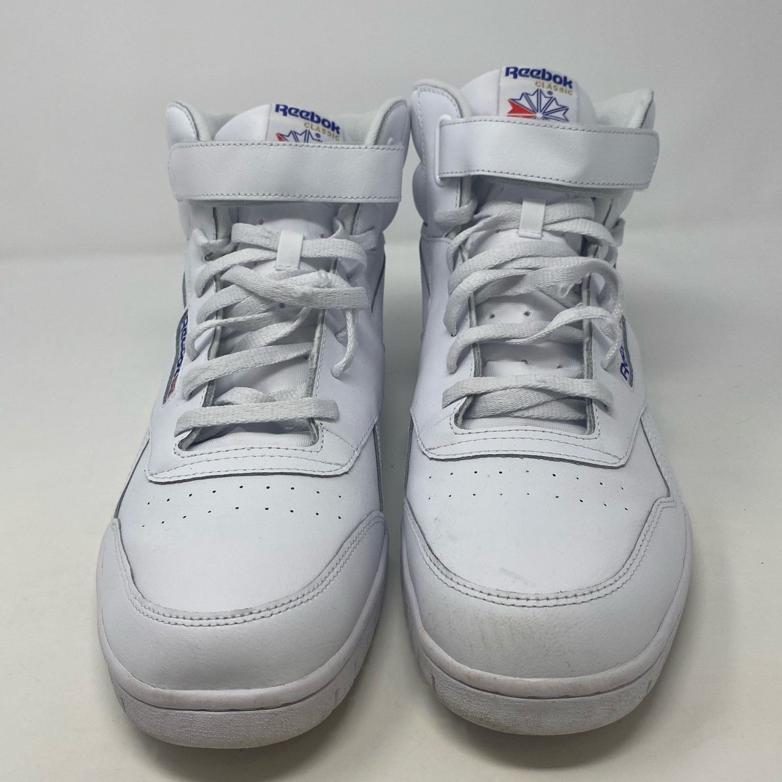 - White, Size 15 (medium)