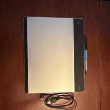 Wacom Graphics Tablet Wired USB Connectivity with Pen and USB Cable Included