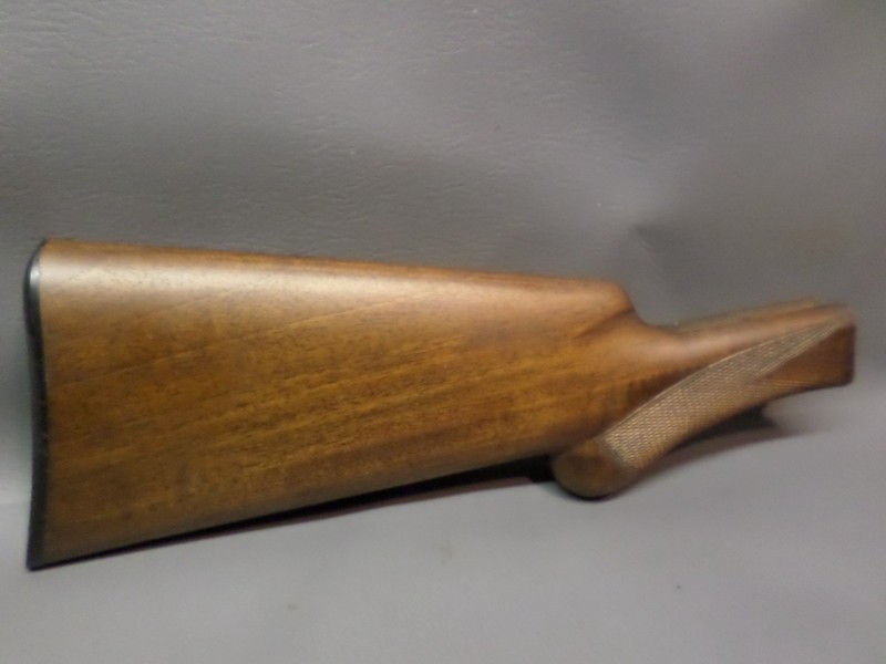 VINTAGE WOODEN CHECKERED GUN STOCK W/ DOG HEAD BUTT PLATE - SOLID & CLEAN