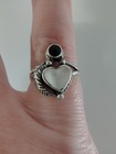 ​Vintage 925 Sterling Silver Mother of Pearl Heart Black Onyx Feather Ring Sz 5 — photo 9