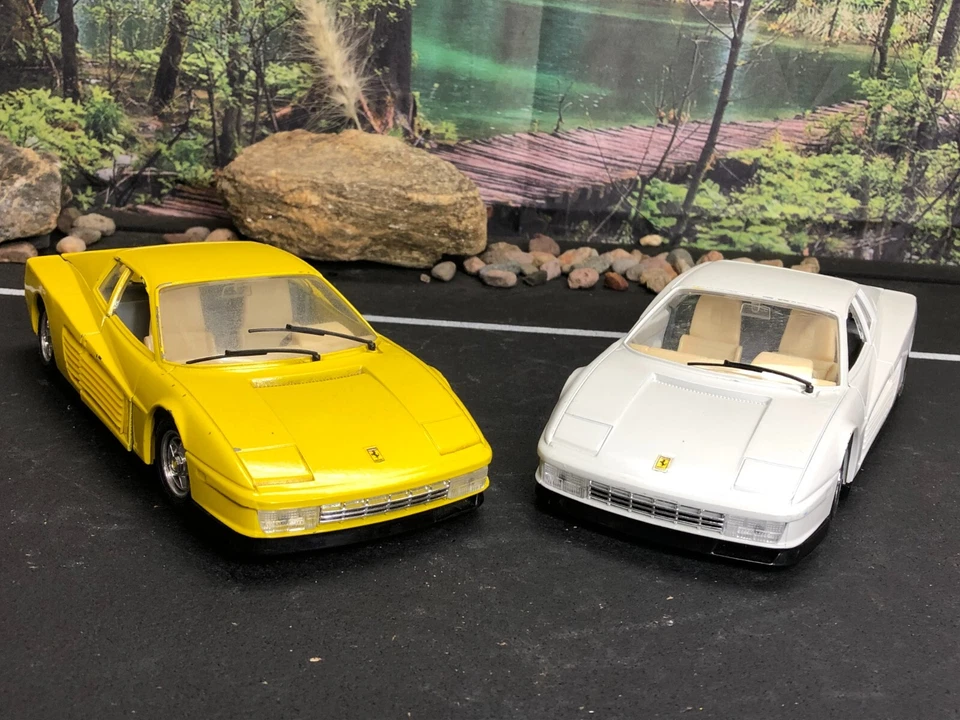 2 ~ Imperfect 1:24 Diecast Bburago FERRARI TESTAROSSA 1984 WHT/YLLW No Box AS-IS - Image 4 of 4