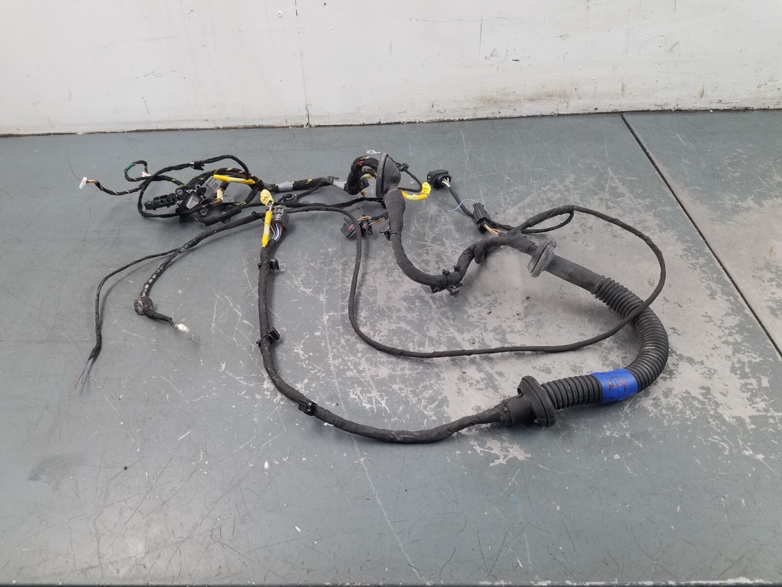 2021 McLaren 765LT Left Door Wiring Harness - *  #5537 C7