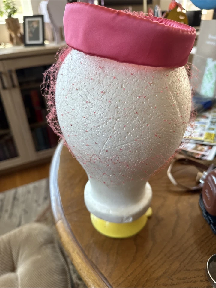 Sombrero vintage con red rosa Foto 3 de 4