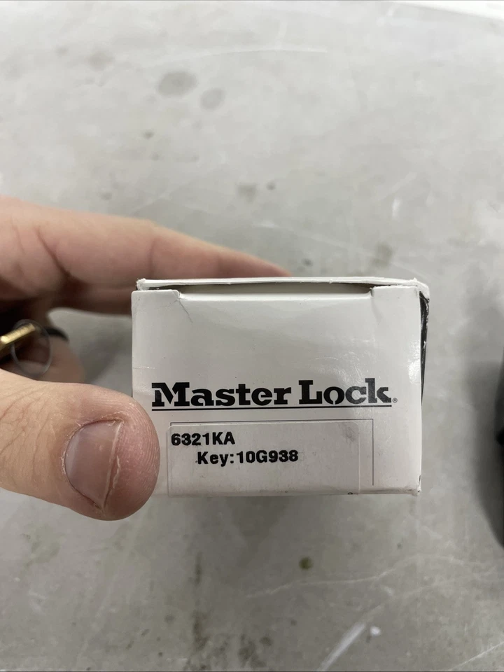 NEW Master Lock Pro Series 6321 Padlock 6321KA With 1 Key. - Image 4 of 4