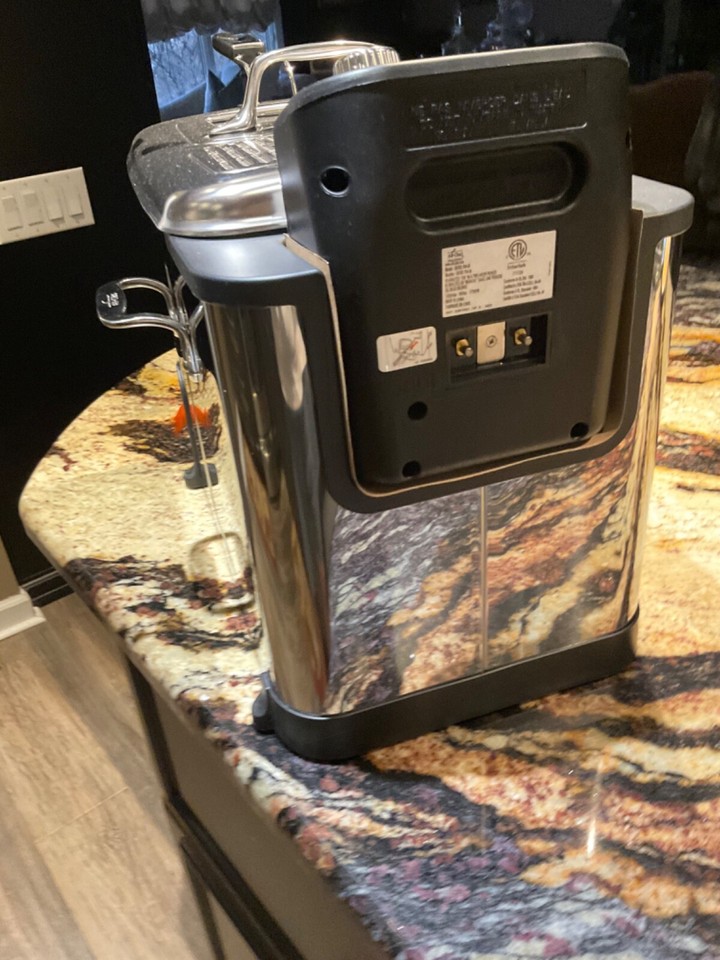 Electric All-Clad 1700W Stainless Steel Deep Fryer Capacity