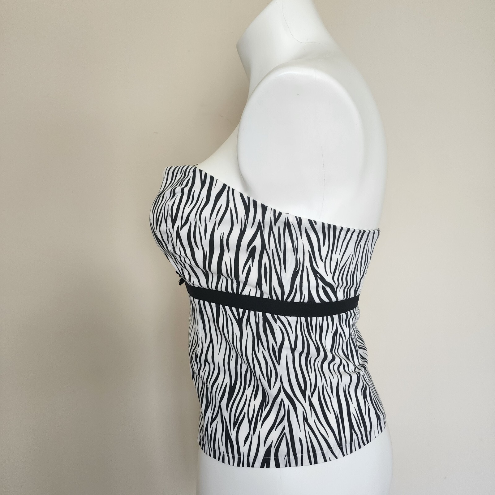 WHBM Size Large Strapless Zebra Print Top White H… - image 4