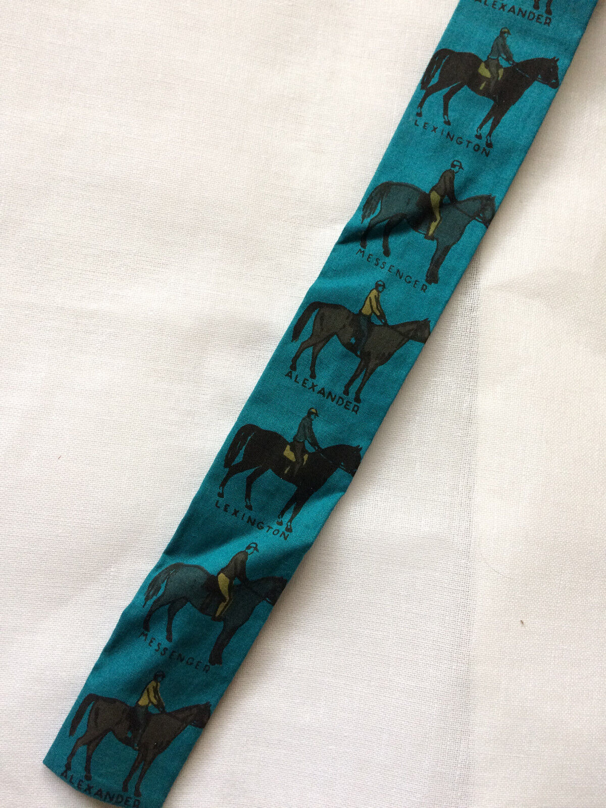 vintage ROOSTER 60s square end necktie hand print… - image 2