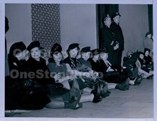 1941 Women Sit Down Protest British Aid Bill Press Photo