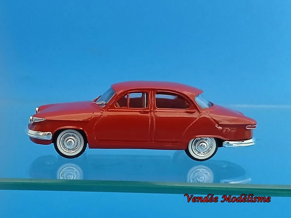 Voiture de collection, Panhard 17 1963 - Norev Hachette 1/43 - Photo 4/4