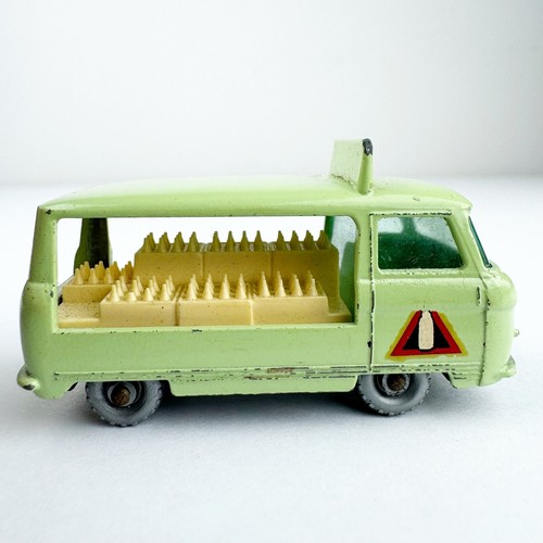 Vintage Matchbox Car No. 21 Commer Bottle Float Truck RARE DOOR DECAL - Picture 3 of 11