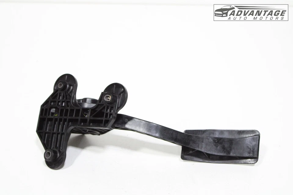 2011-2024 FORD MUSTANG RWD GAS PEDAL THROTTLE ACCELERATOR TRAVEL SENSOR OEM - Image 3 of 4