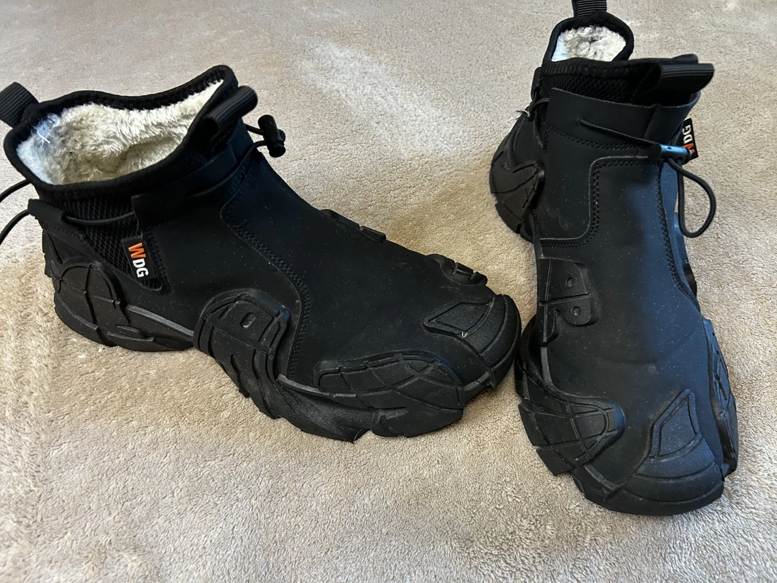 WDG Mens Black Slip On Boots. Faux Fur Lined Size 44