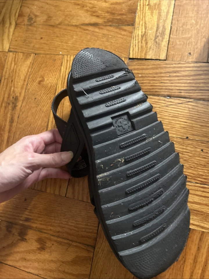 Dr. Martens Voss Quad Platform Sandal Hydro Leather Black Women’s Size 8 - Image 3 of 4