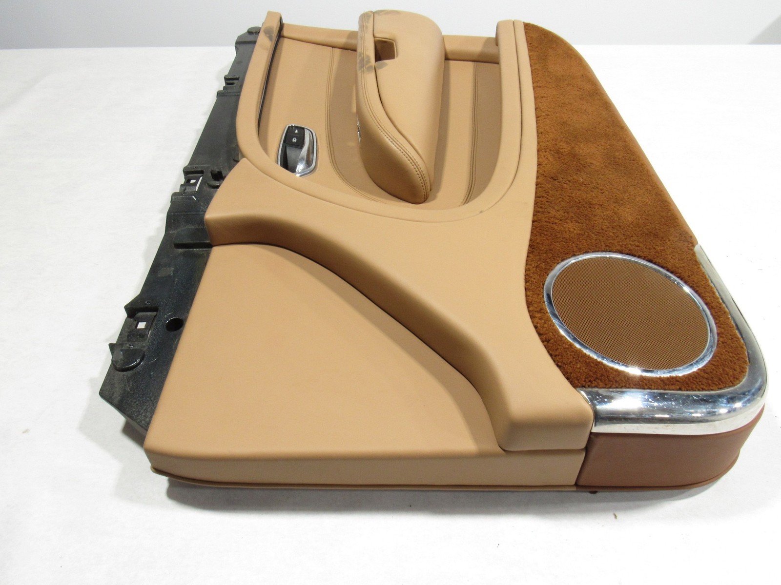 10-20 Bentley Mulsanne 2012 Front Right Passenger Door Cover Trim Panel ;@1