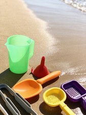 7 Pc Kids Beach Sand Toy Set Bucket Scoop Sifter Funnel Tongs Plastic Outdoor