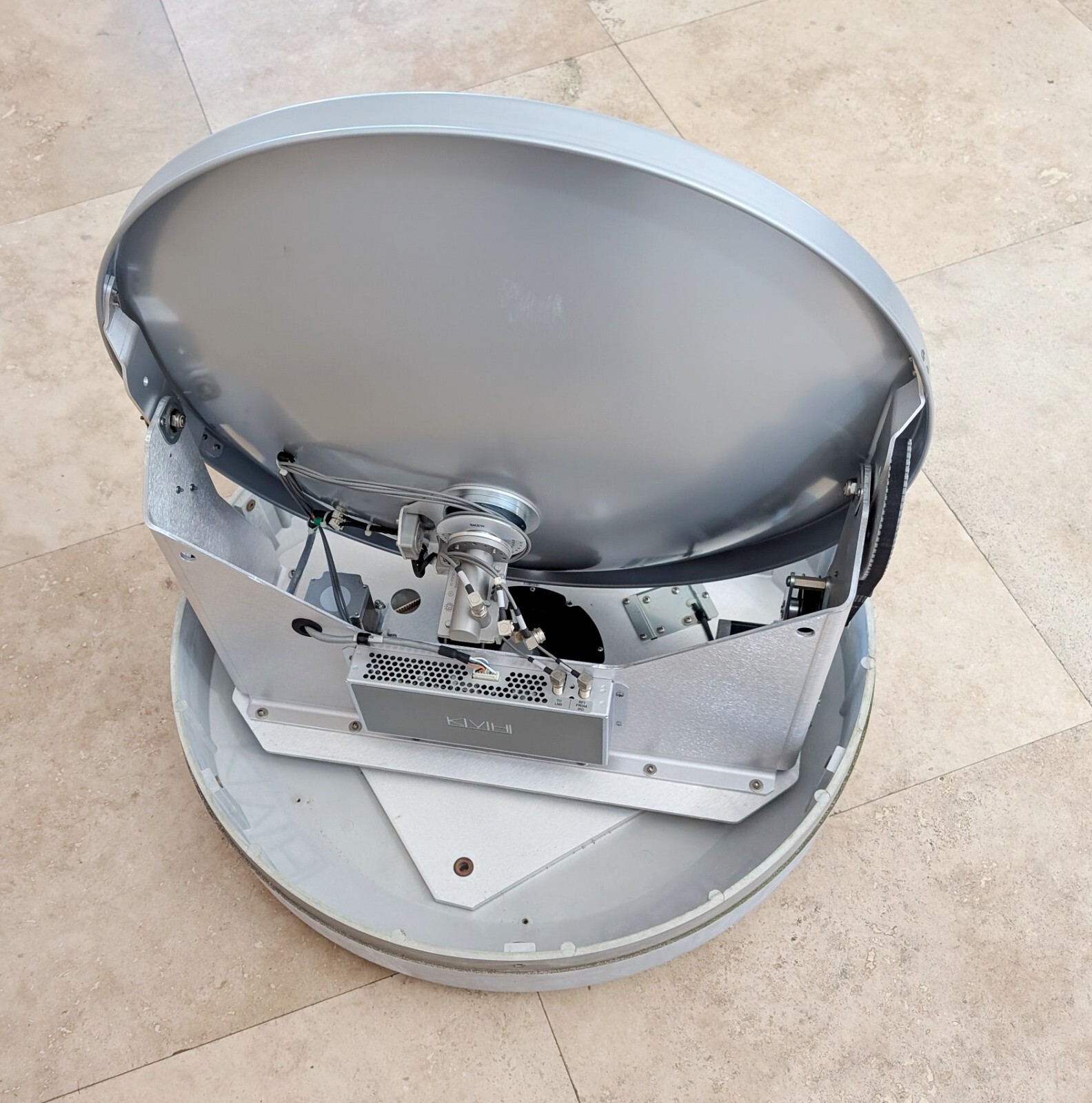 KVH TracVision TV6 Marine Satellite TV Antenna With Dome