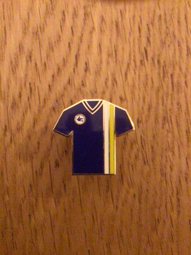 Cardiff City 70’s Blue Shirt with white and yellow stripe enamel Badge