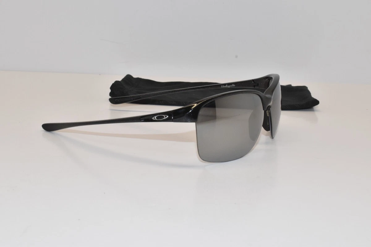 Oakley OO9191 1665 Unstoppable Polished Black Rectangular Prizm