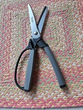 Fiskars Softouch Pinking Shears Gray